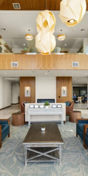 Valley-Vista-Senior-Living_Lobby-scaled-e1627419854894-1024x683