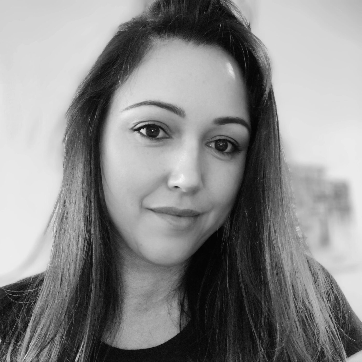 Aline Silveira - Assistant Project Manager